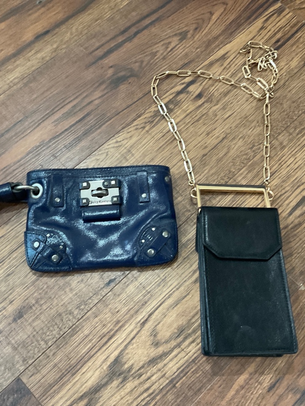 Lot of 2 wristlet bags juicy couture  & MNG   Leather